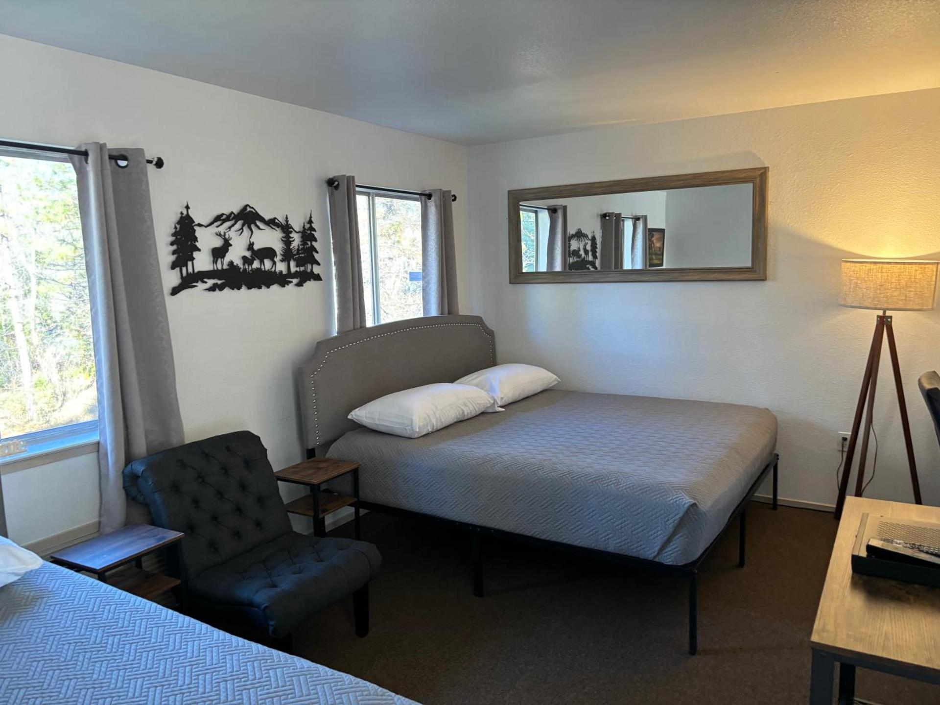 Brownsville Motel photo 65