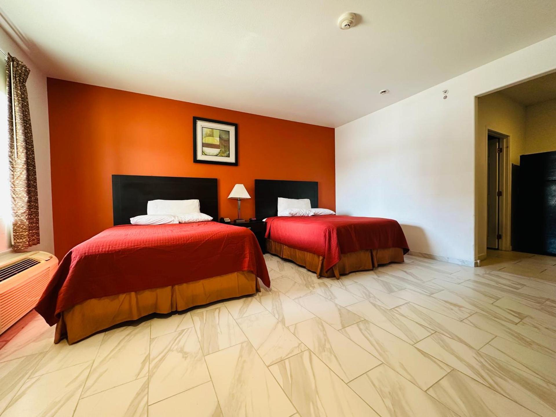 Lux Inn and Suites photo 10