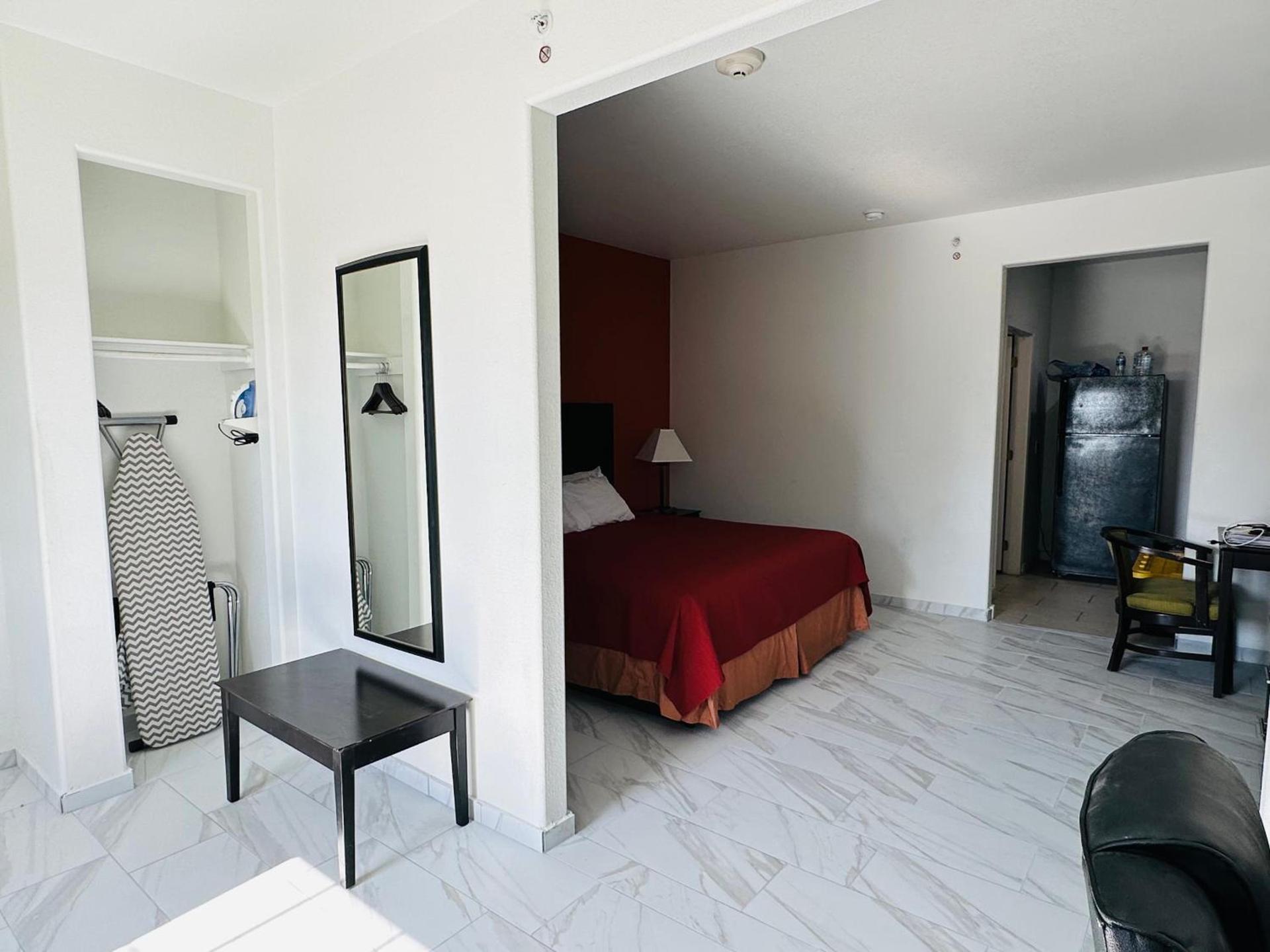 Lux Inn and Suites photo 32