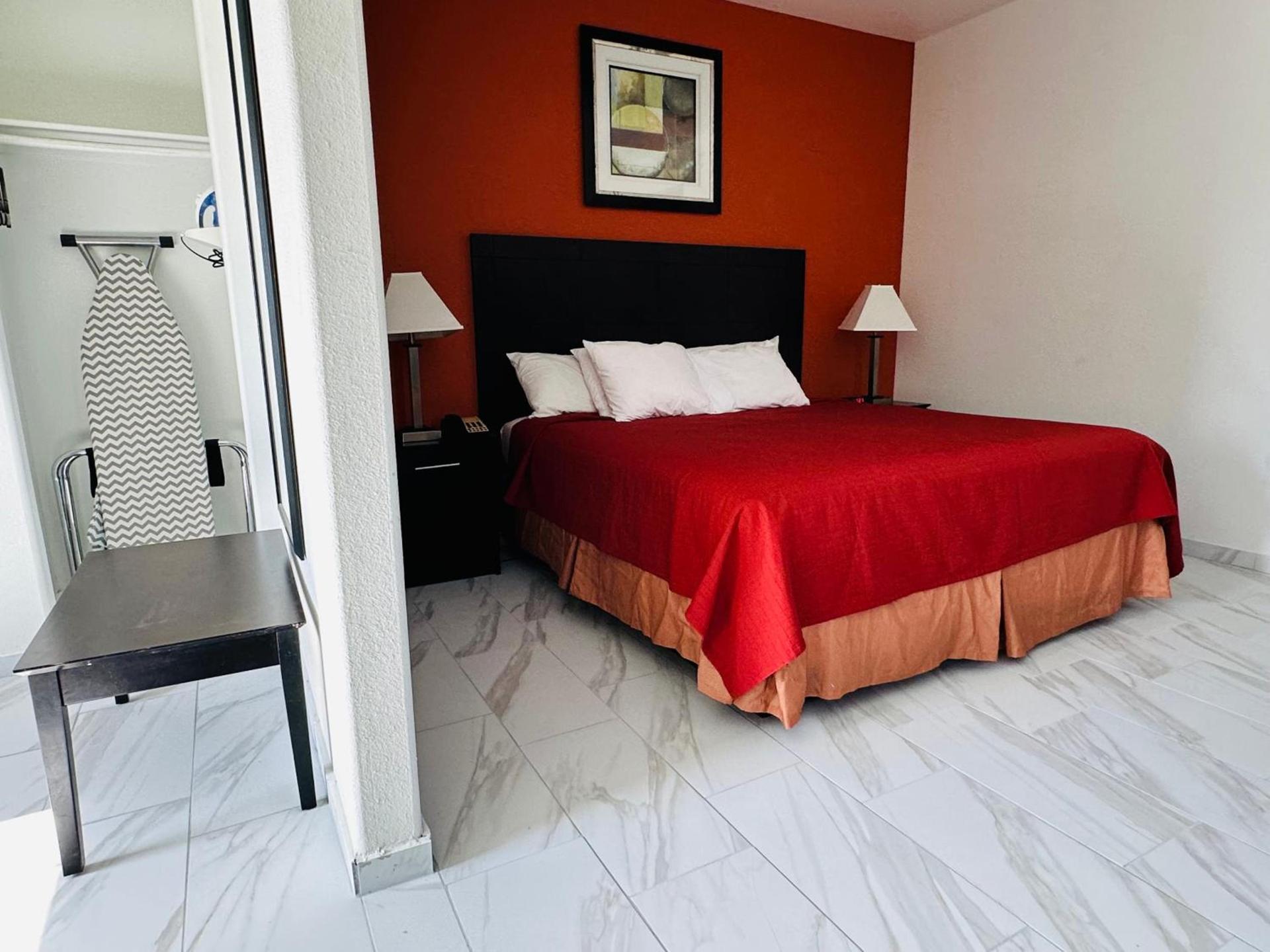 Lux Inn and Suites photo 37