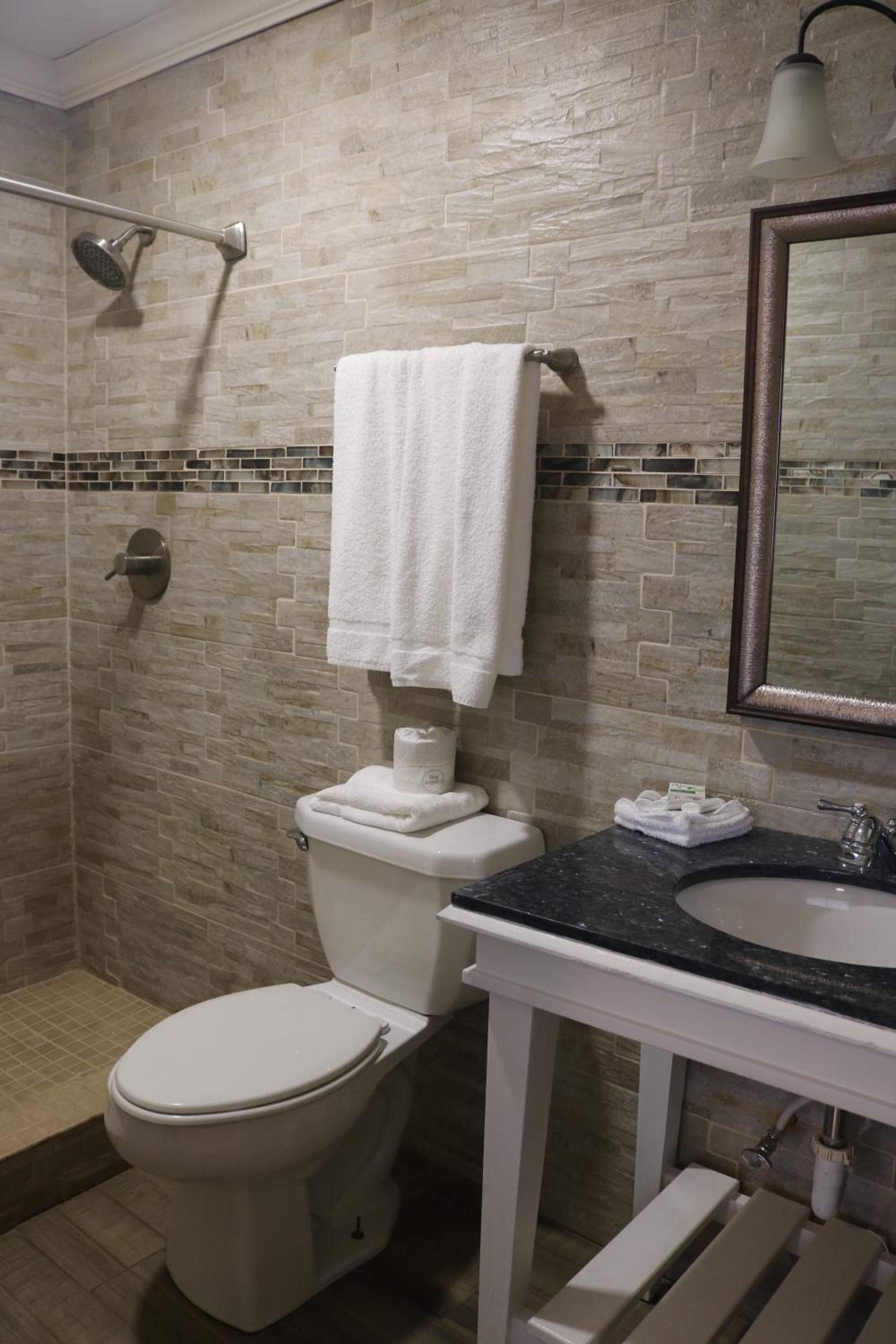 MG INN AND Suites photo 12