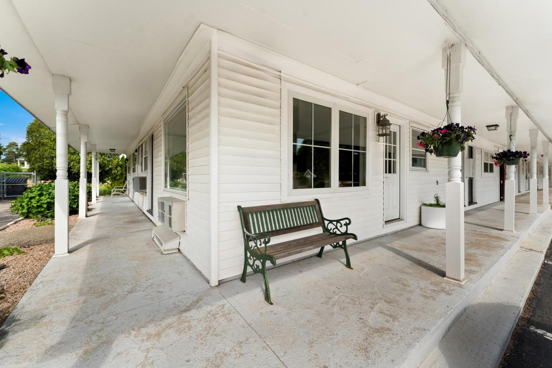 Americas Best Value Inn Stonington Mystic photo 15