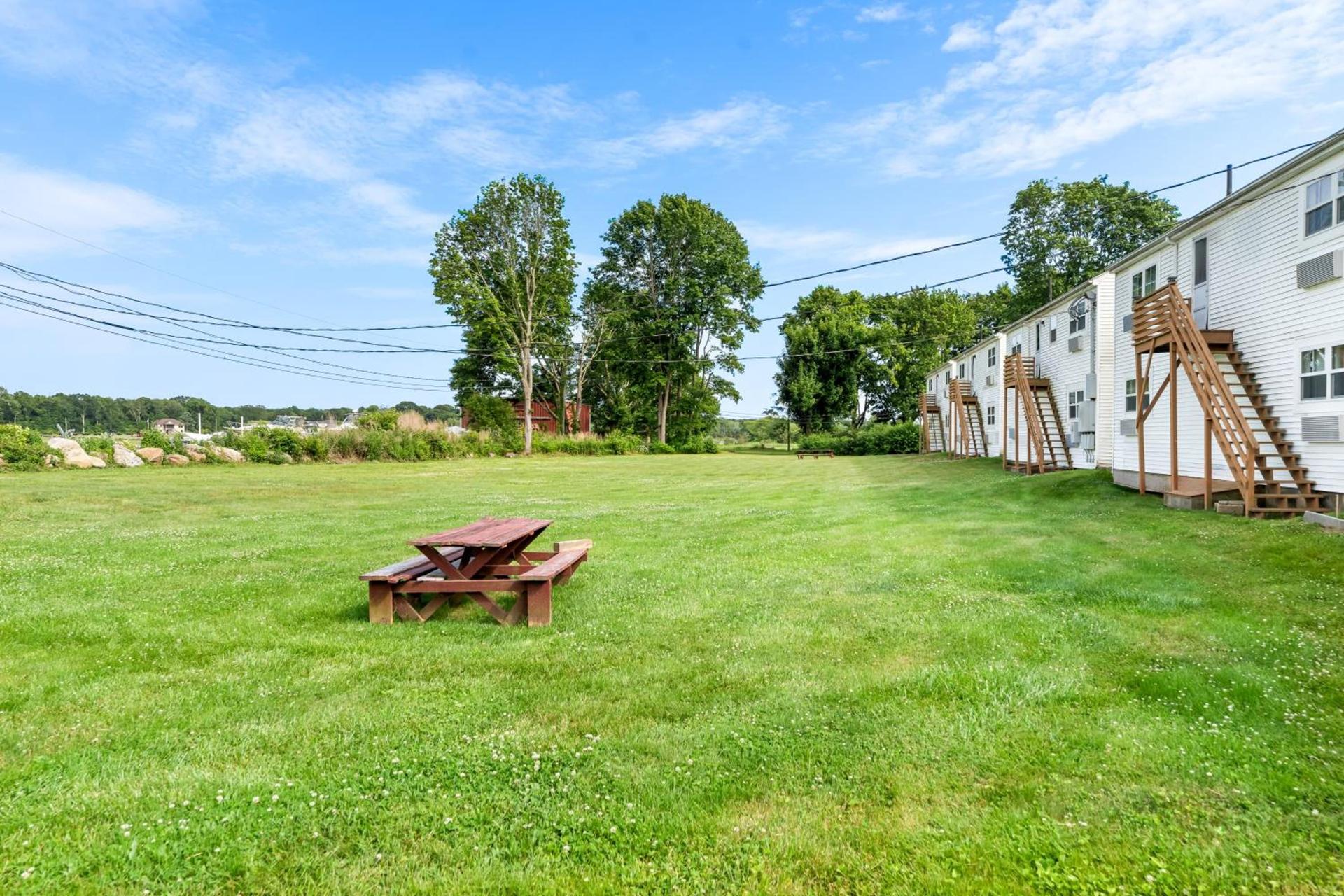 Americas Best Value Inn Stonington Mystic photo 14