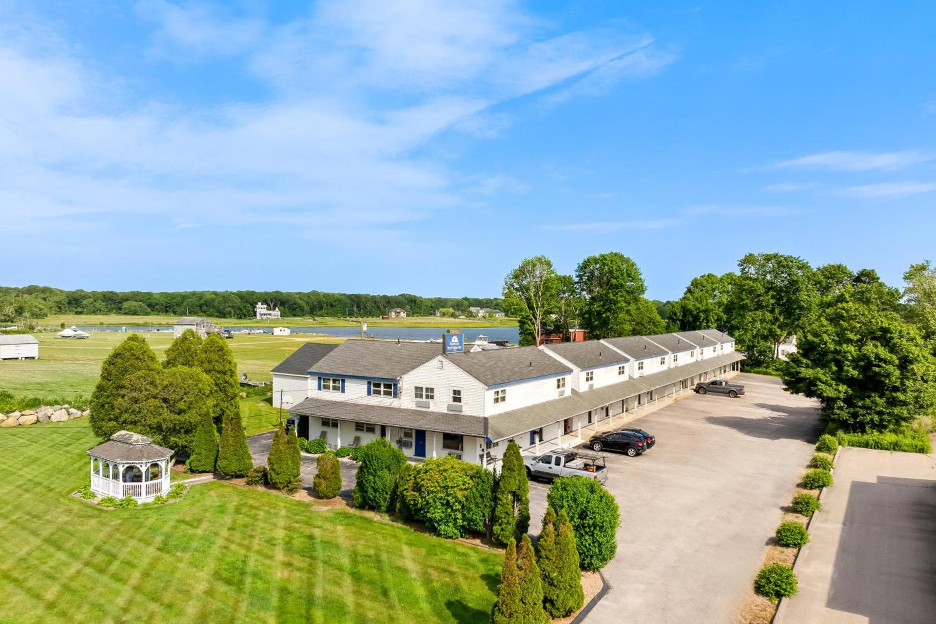 Americas Best Value Inn Stonington Mystic photo 13
