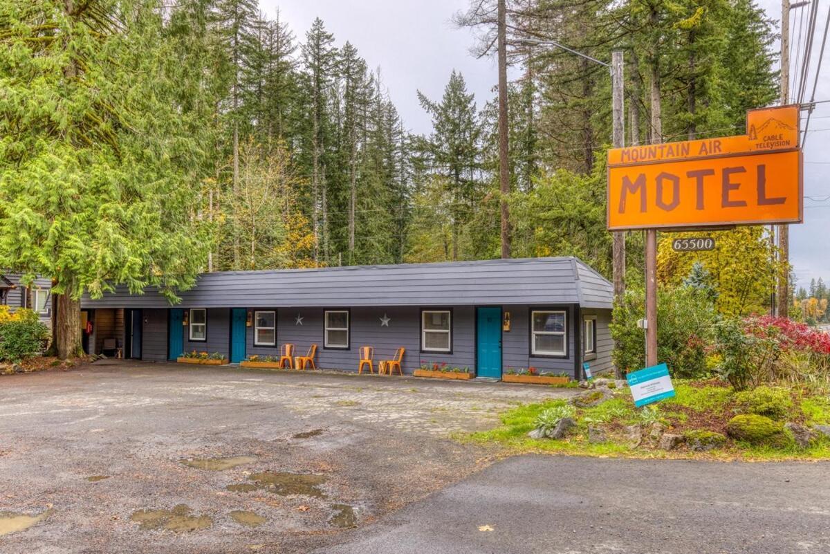 Mt Air Motel photo 11