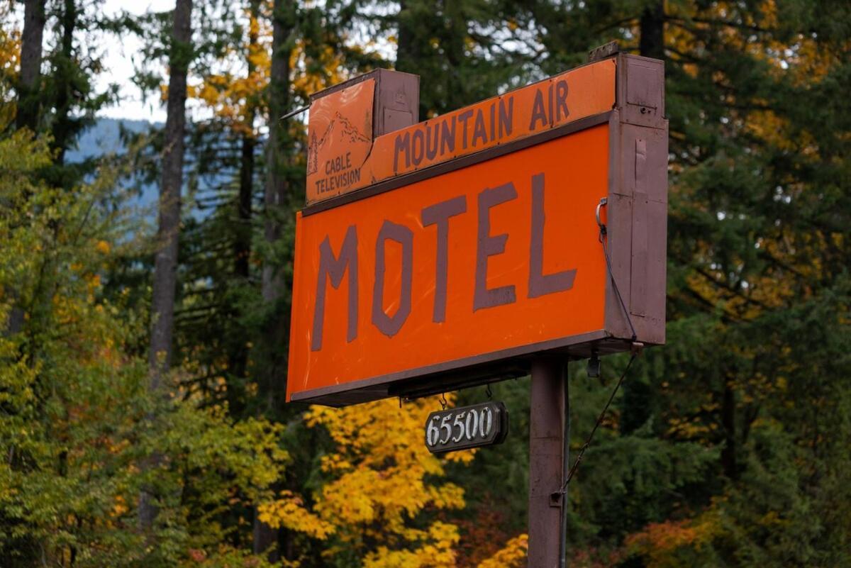 Mt Air Motel photo 86