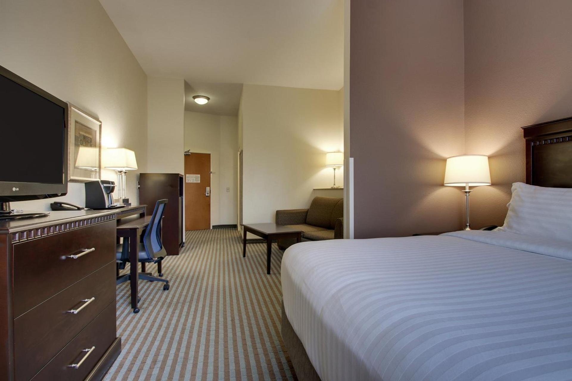 Holiday Inn Express Leland - Wilmington Area by IHG photo 58