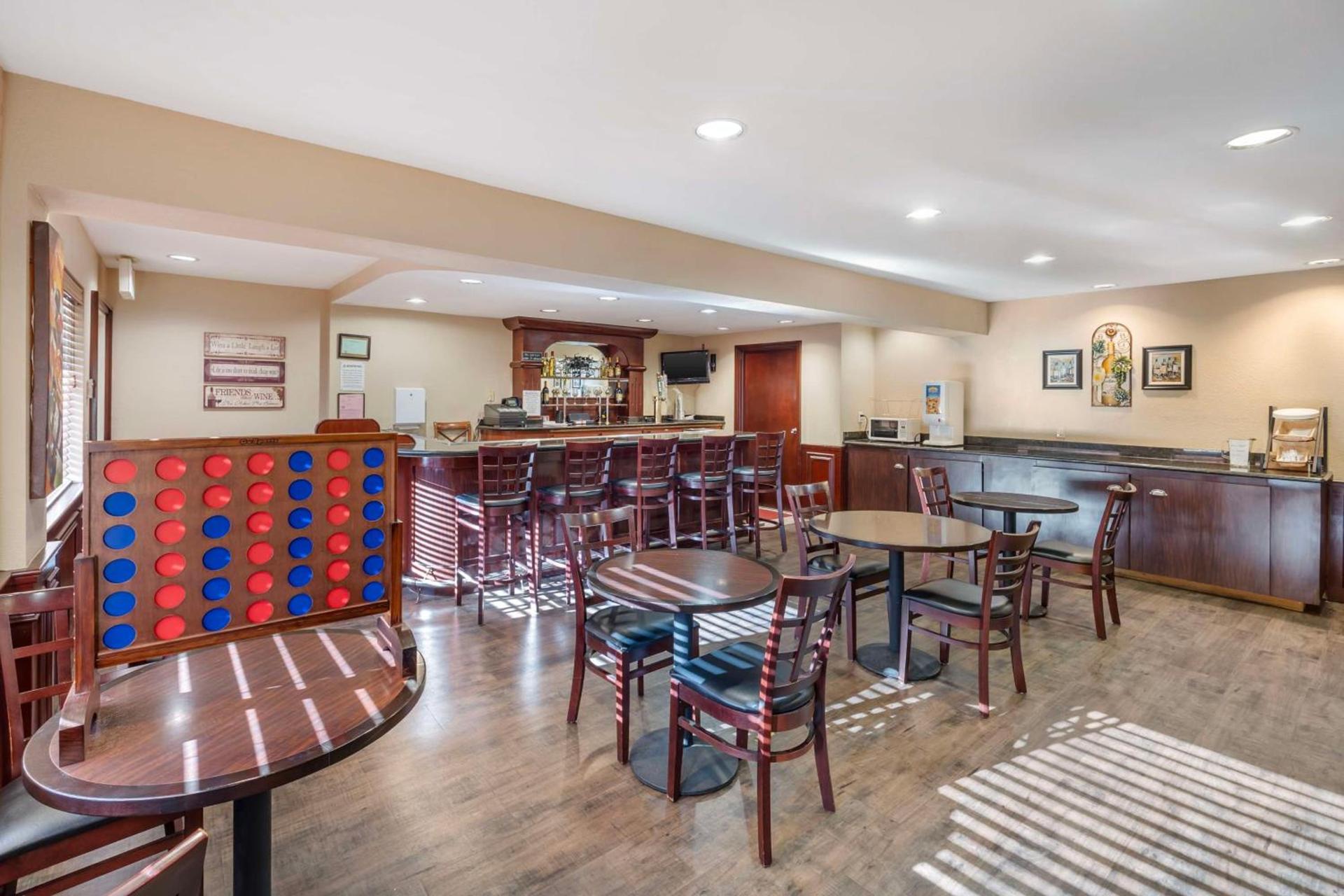 Best Western Plus Orchid Hotel & Suites photo 66