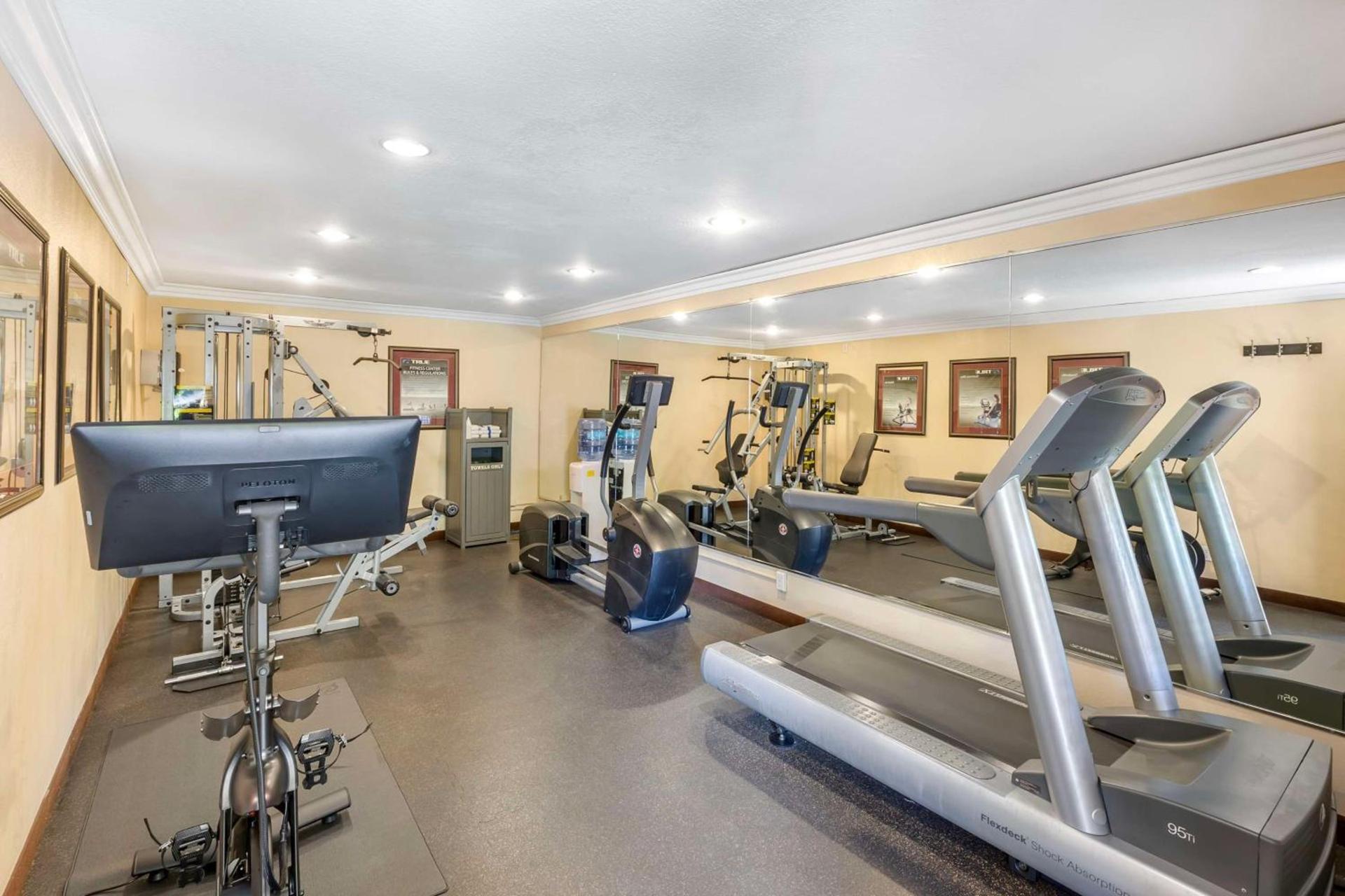 Best Western Plus Orchid Hotel & Suites photo 2