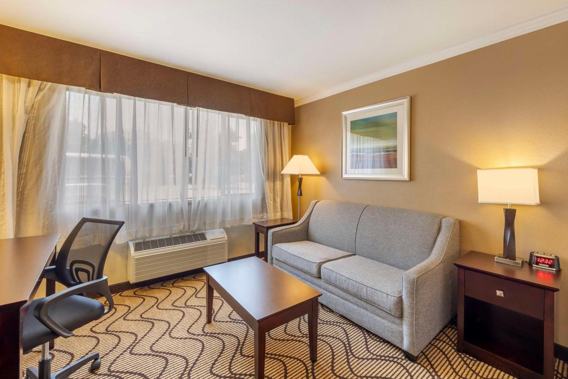 Best Western Plus Orchid Hotel & Suites photo 19