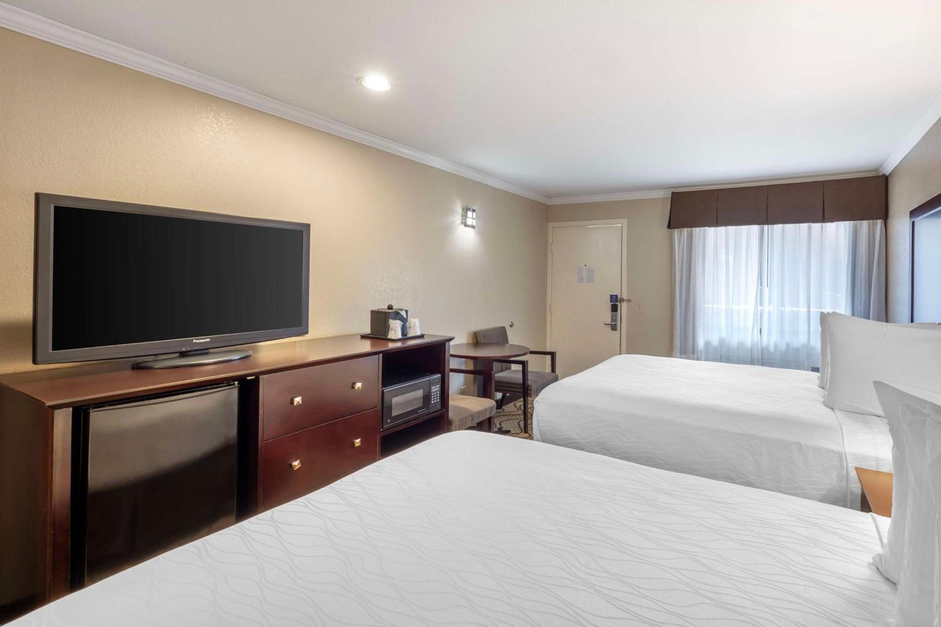 Best Western Plus Orchid Hotel & Suites photo 44