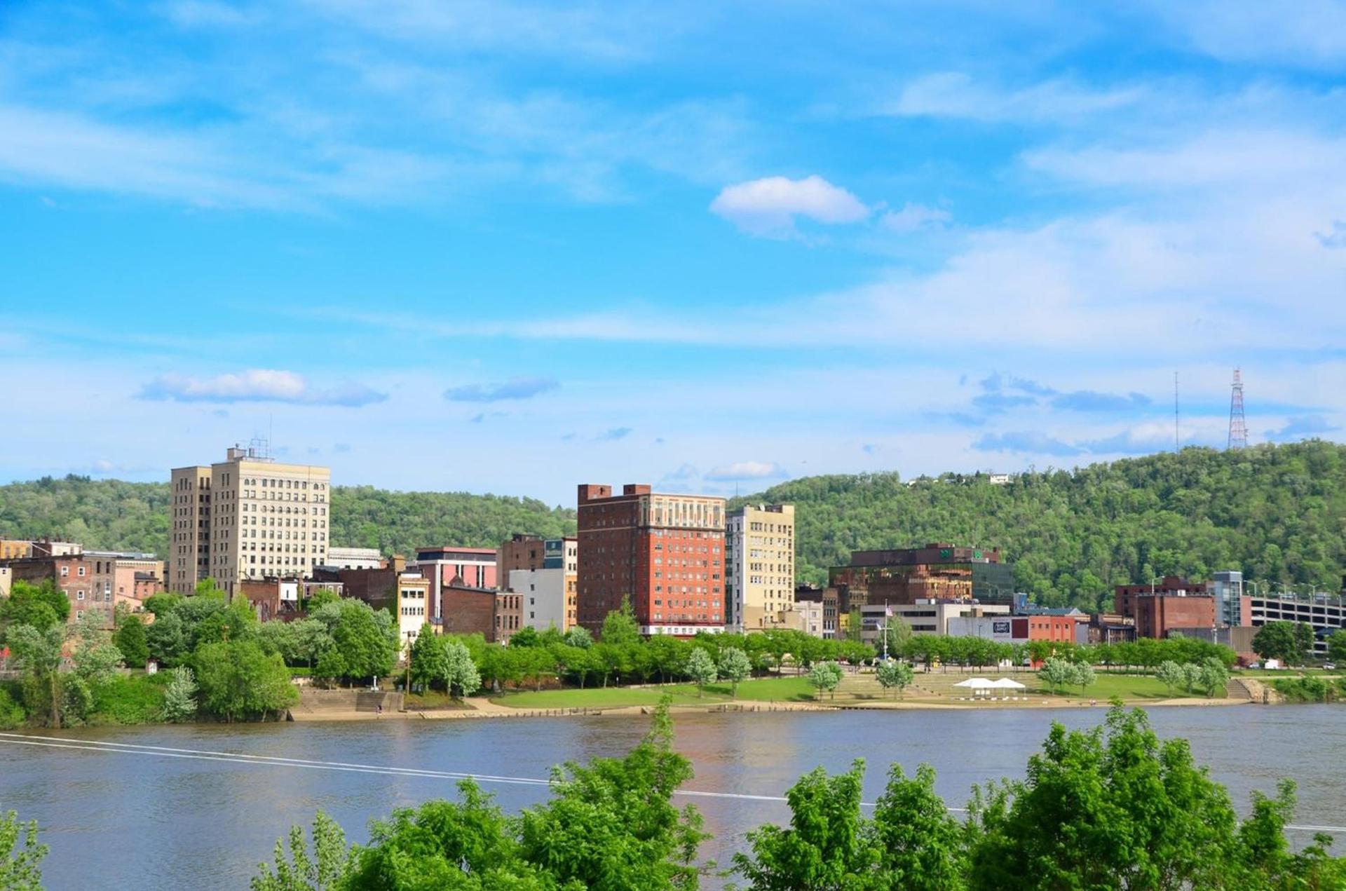 Holiday Inn Weirton-Steubenville Area photo 13