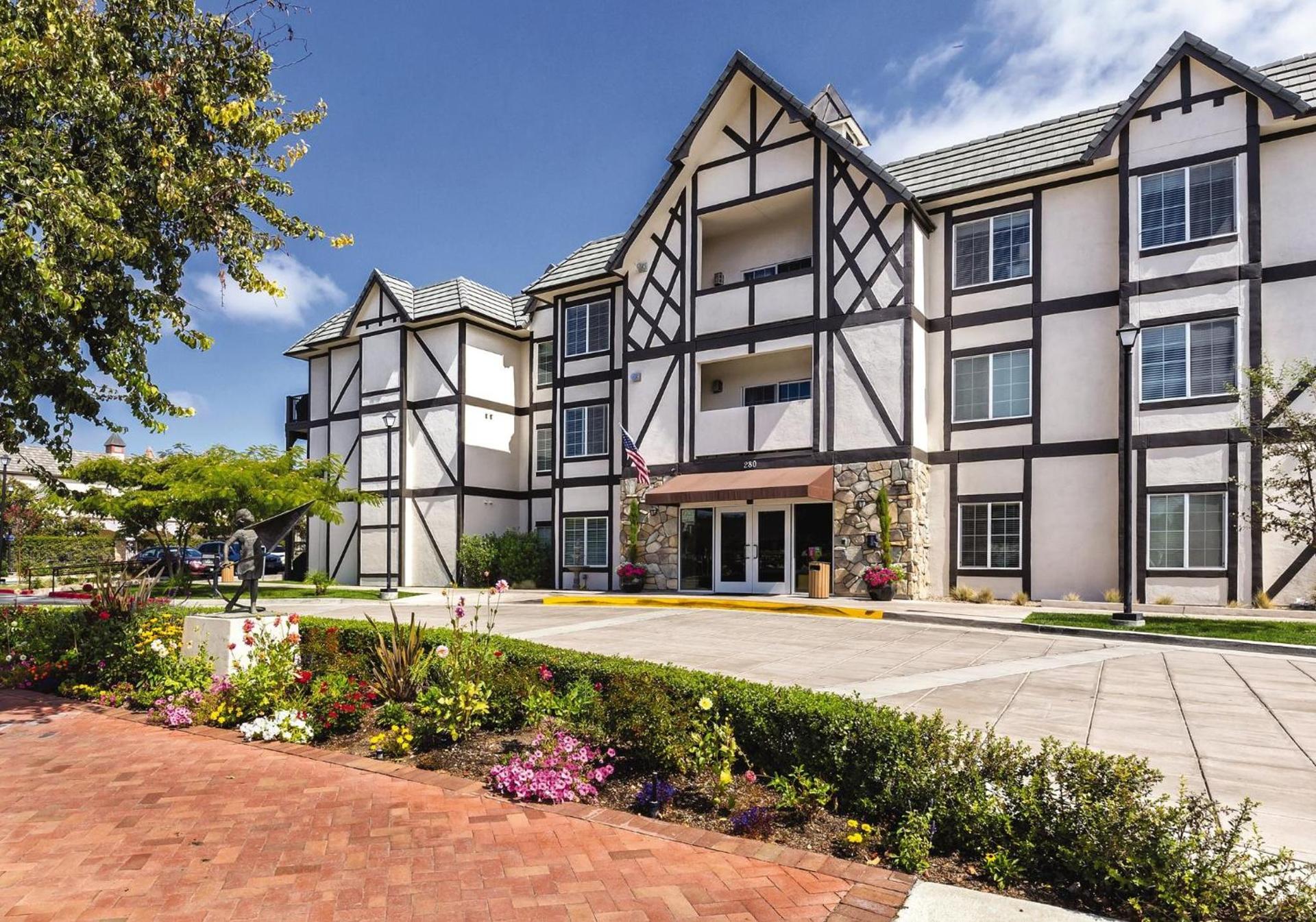 WorldMark Solvang photo 1
