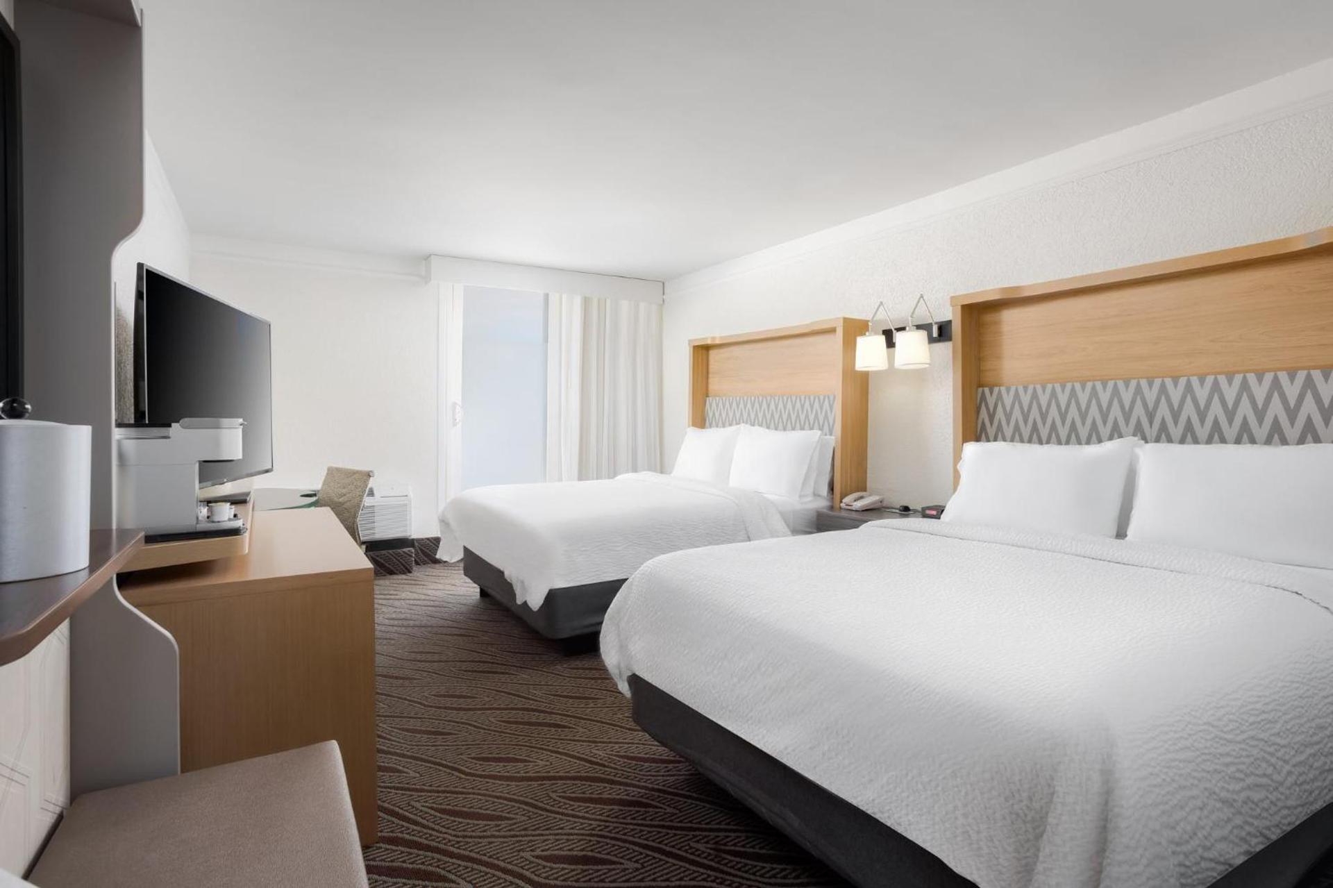 Holiday Inn Resort Oceanfront at Surfside Beach by IHG photo 83