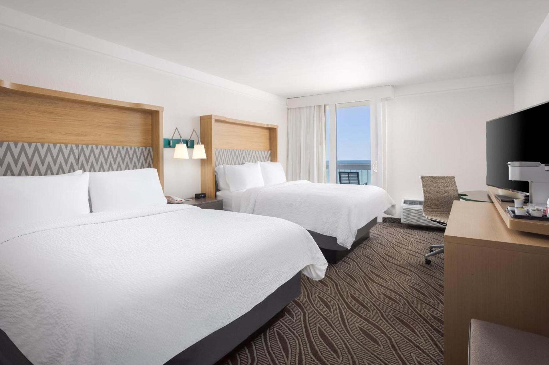 Holiday Inn Resort Oceanfront at Surfside Beach by IHG photo 81