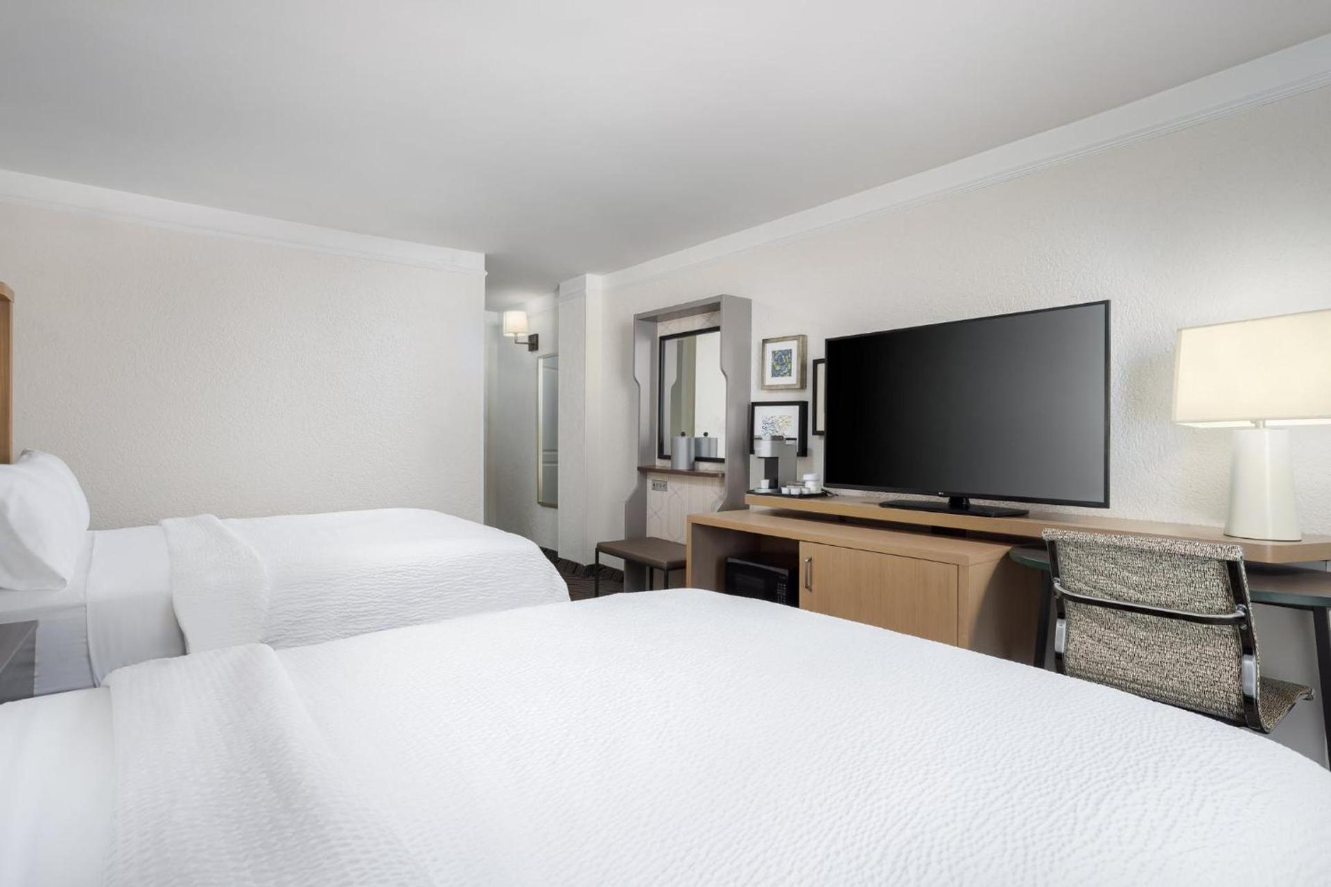 Holiday Inn Resort Oceanfront at Surfside Beach by IHG photo 88