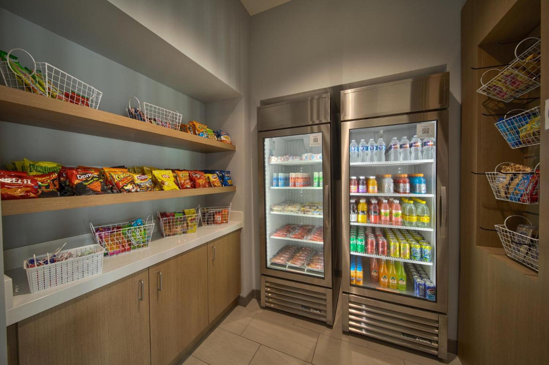 Holiday Inn Express & Suites Cleveland by IHG photo 49