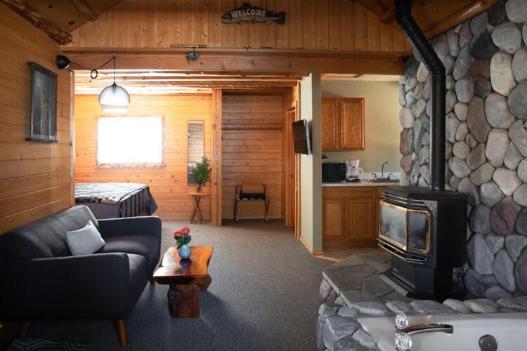 oak knoll lodge photo 48