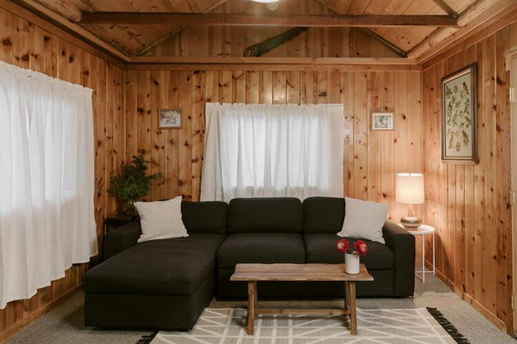 oak knoll lodge photo 38