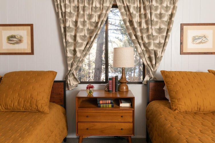 oak knoll lodge photo 23