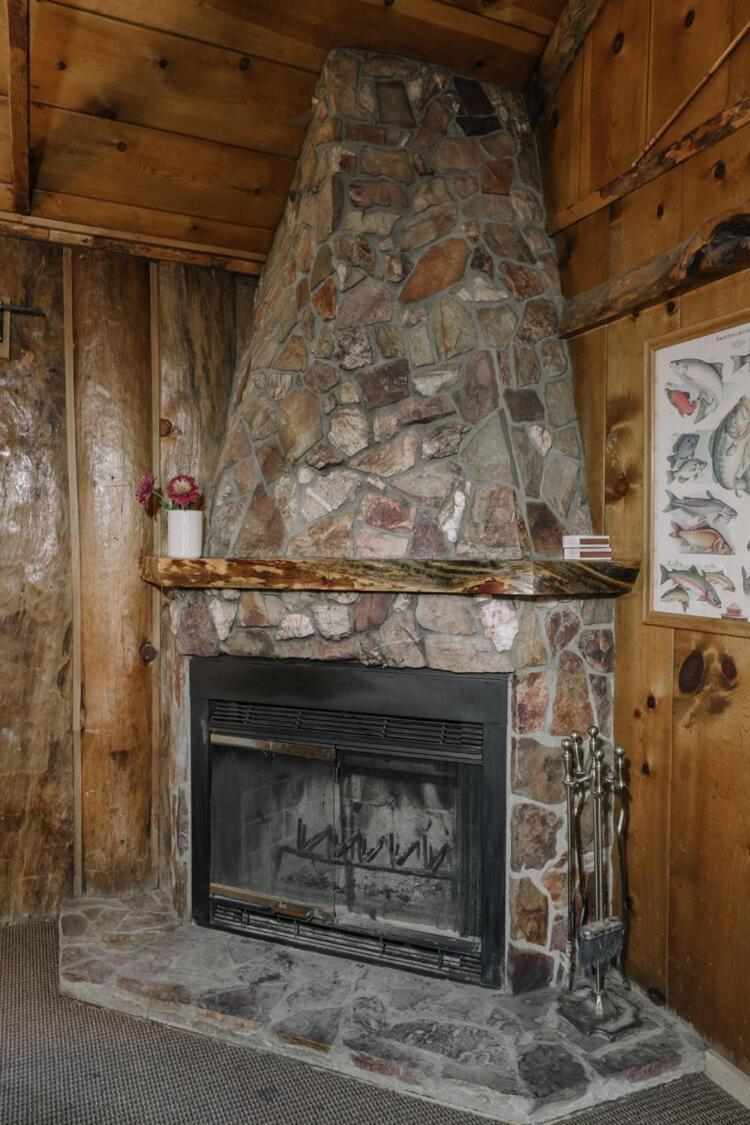 oak knoll lodge photo 65