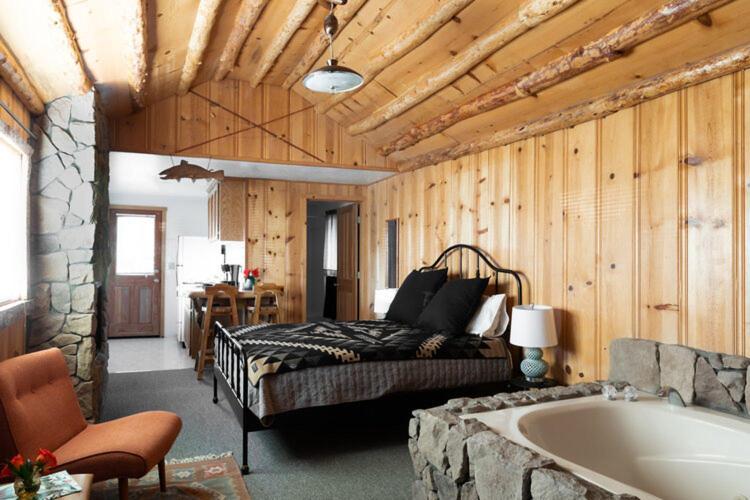 oak knoll lodge photo 6