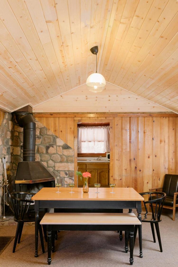 oak knoll lodge photo 73