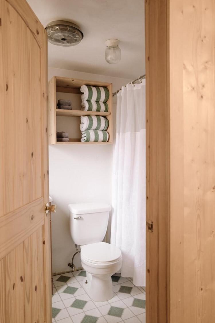 oak knoll lodge photo 77