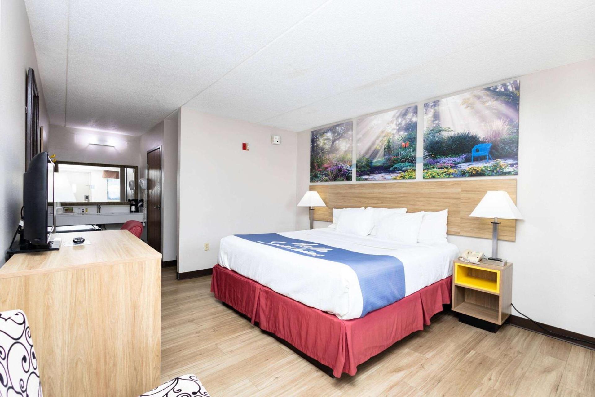 Days Inn by Wyndham Dayton Huber Heights Northeast photo 43