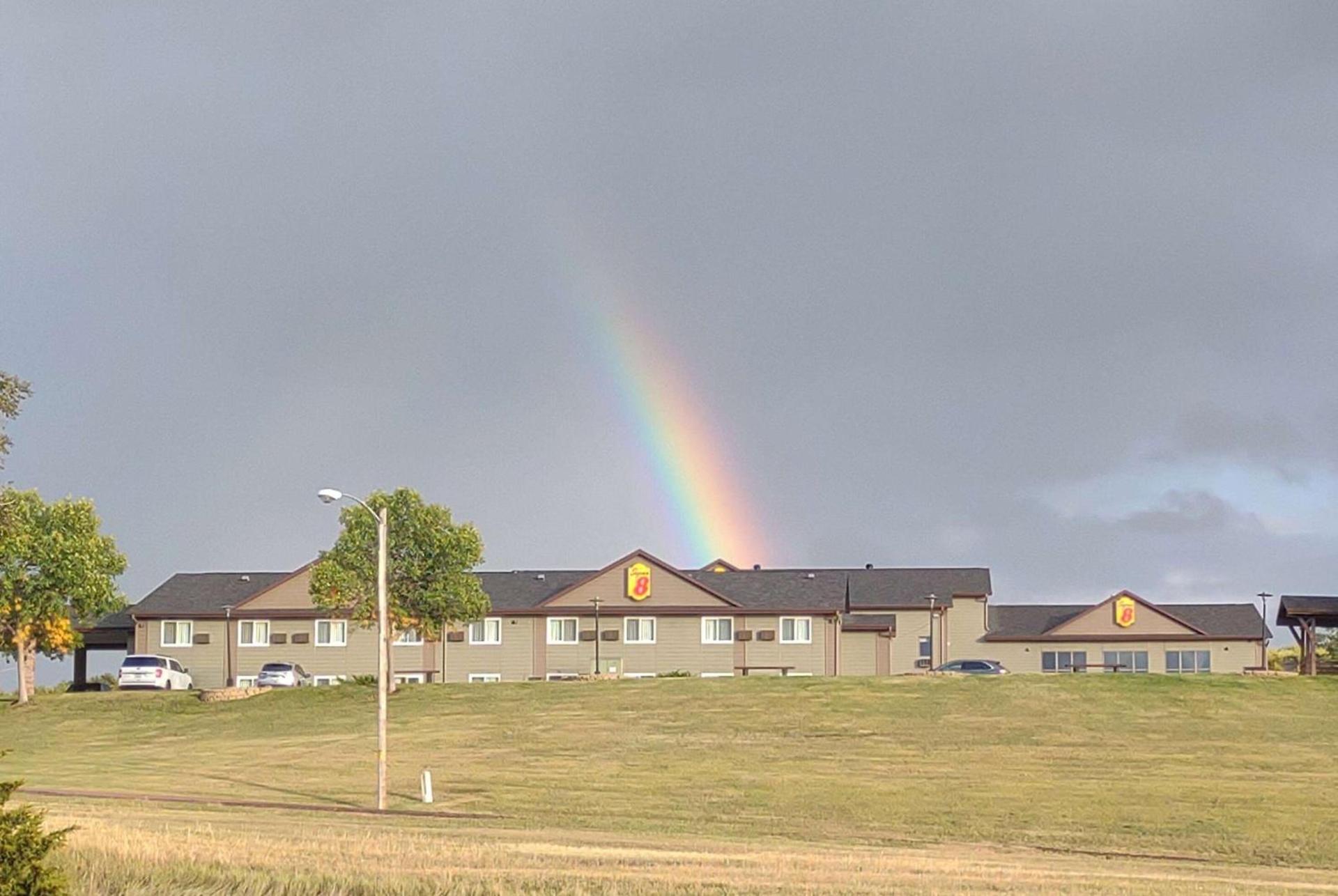 Super 8 by Wyndham Chamberlain SD photo 15