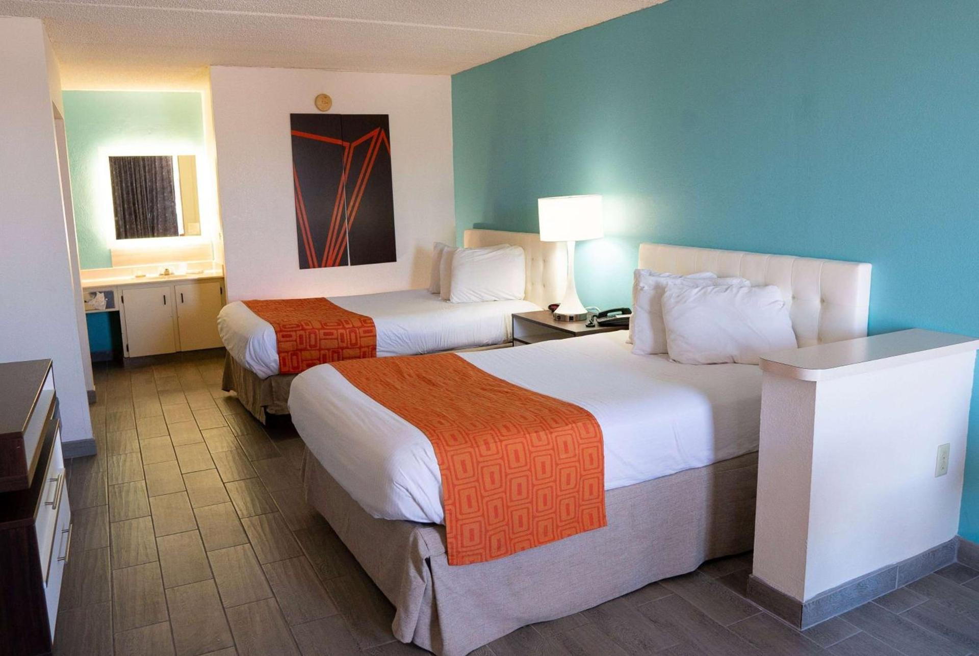 Howard Johnson by Wyndham Clearwater - Dunedin photo 14