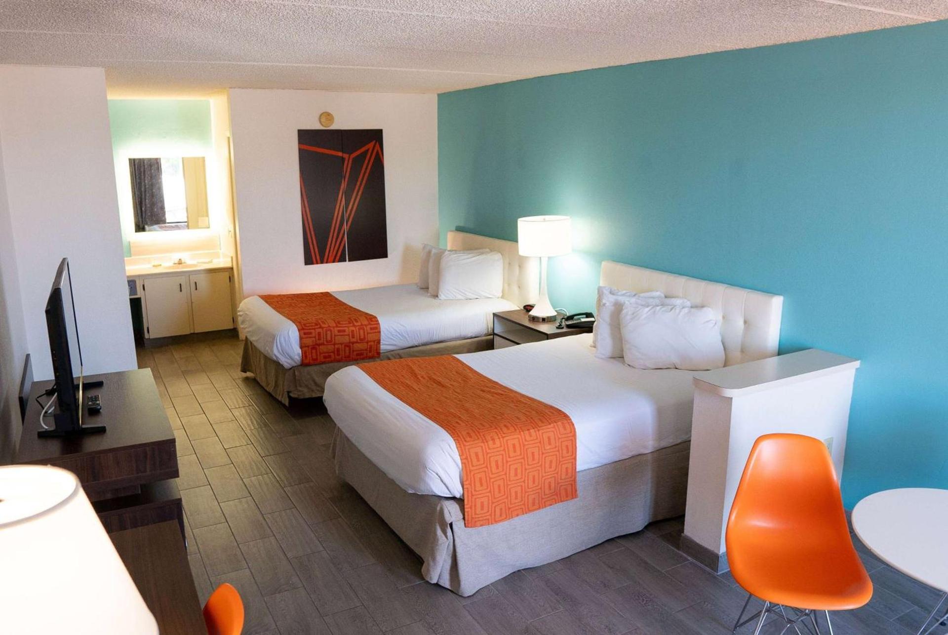 Howard Johnson by Wyndham Clearwater - Dunedin photo 19