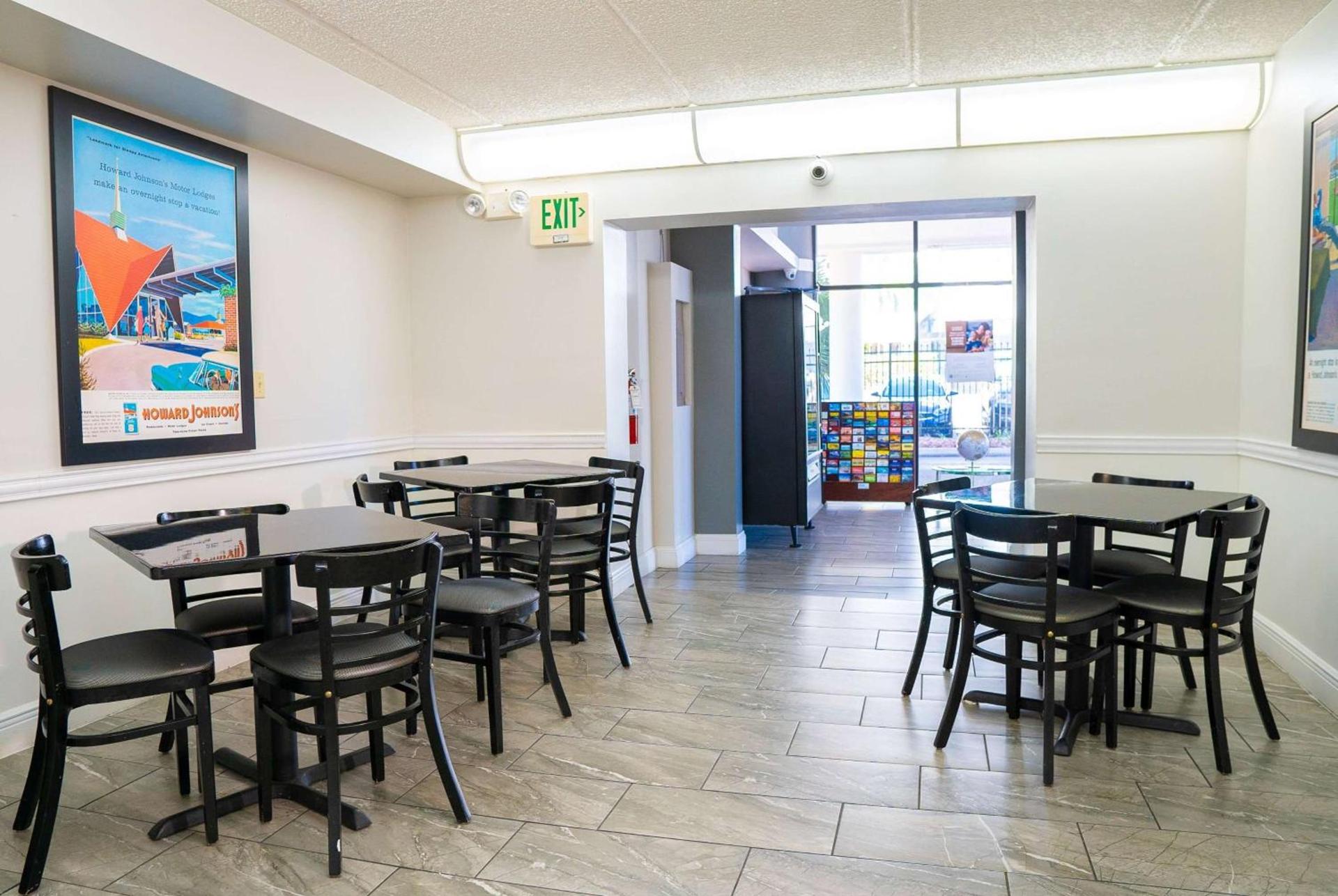 Howard Johnson by Wyndham Clearwater - Dunedin photo 18