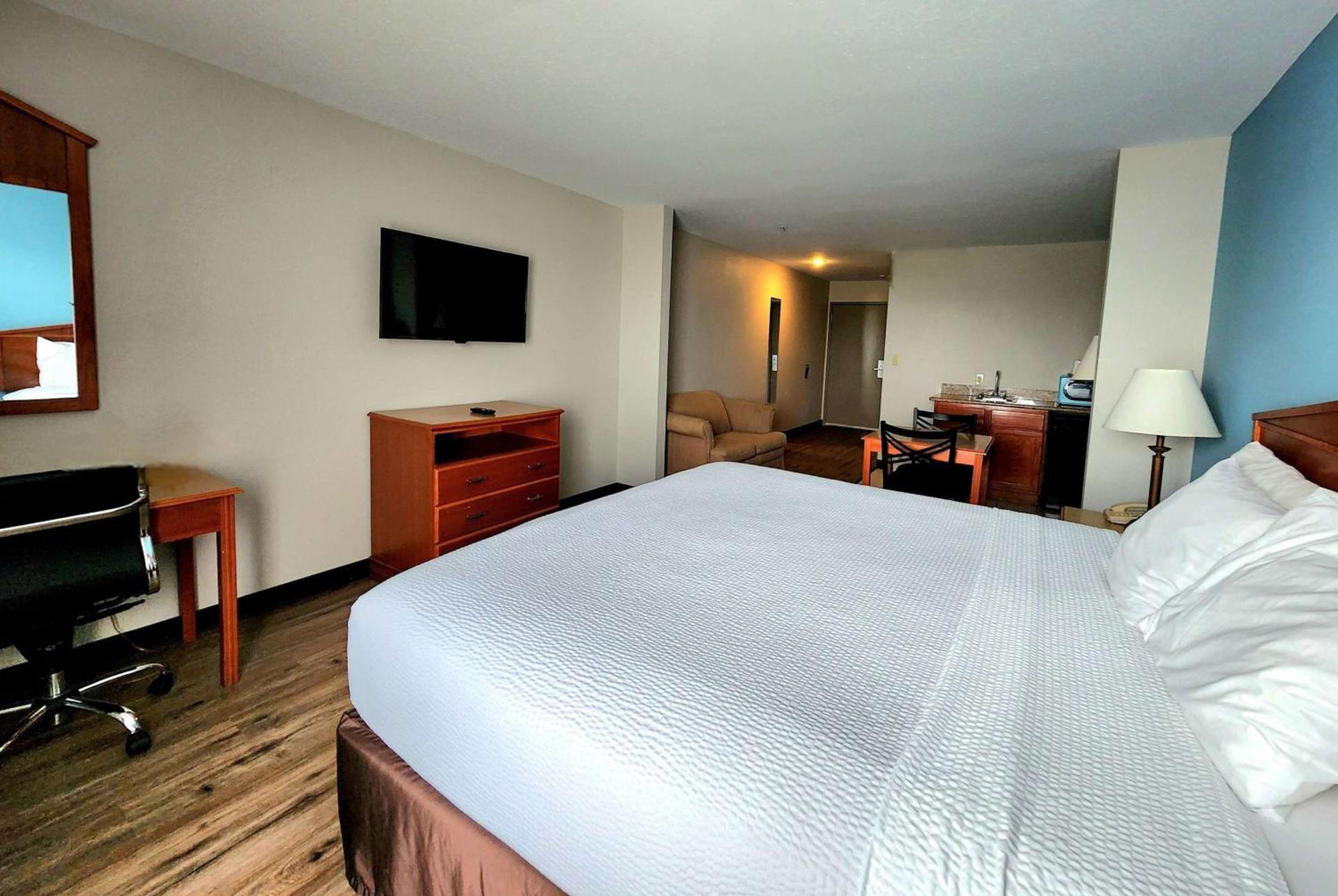 Days Inn & Suites by Wyndham Thibodaux photo 42