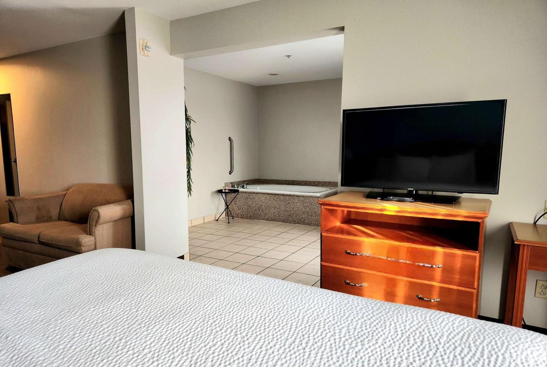 Days Inn & Suites by Wyndham Thibodaux photo 38