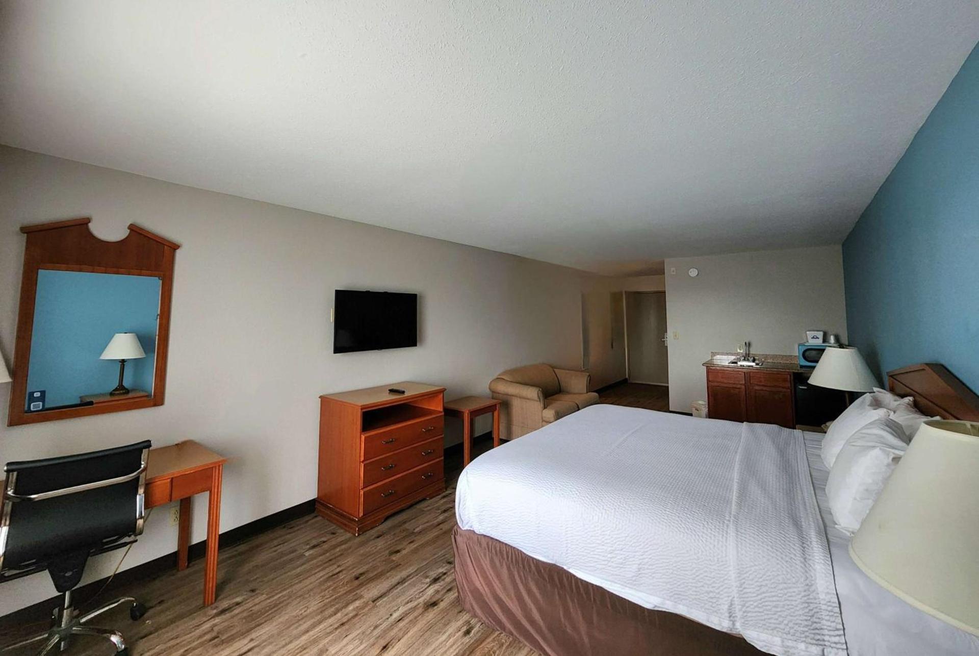 Days Inn & Suites by Wyndham Thibodaux photo 44