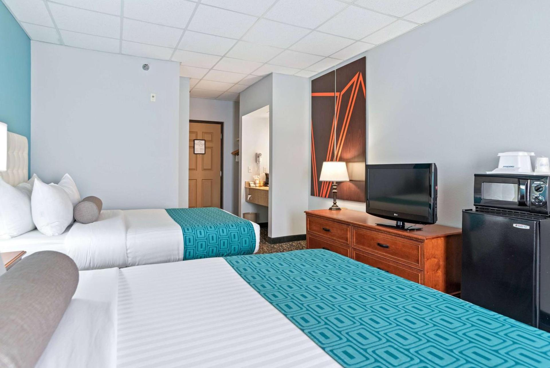 Elevation Inn & Suites, Trademark Collection by Wyndham Downtown Rapid City- Walking Distance To The Monument photo 84