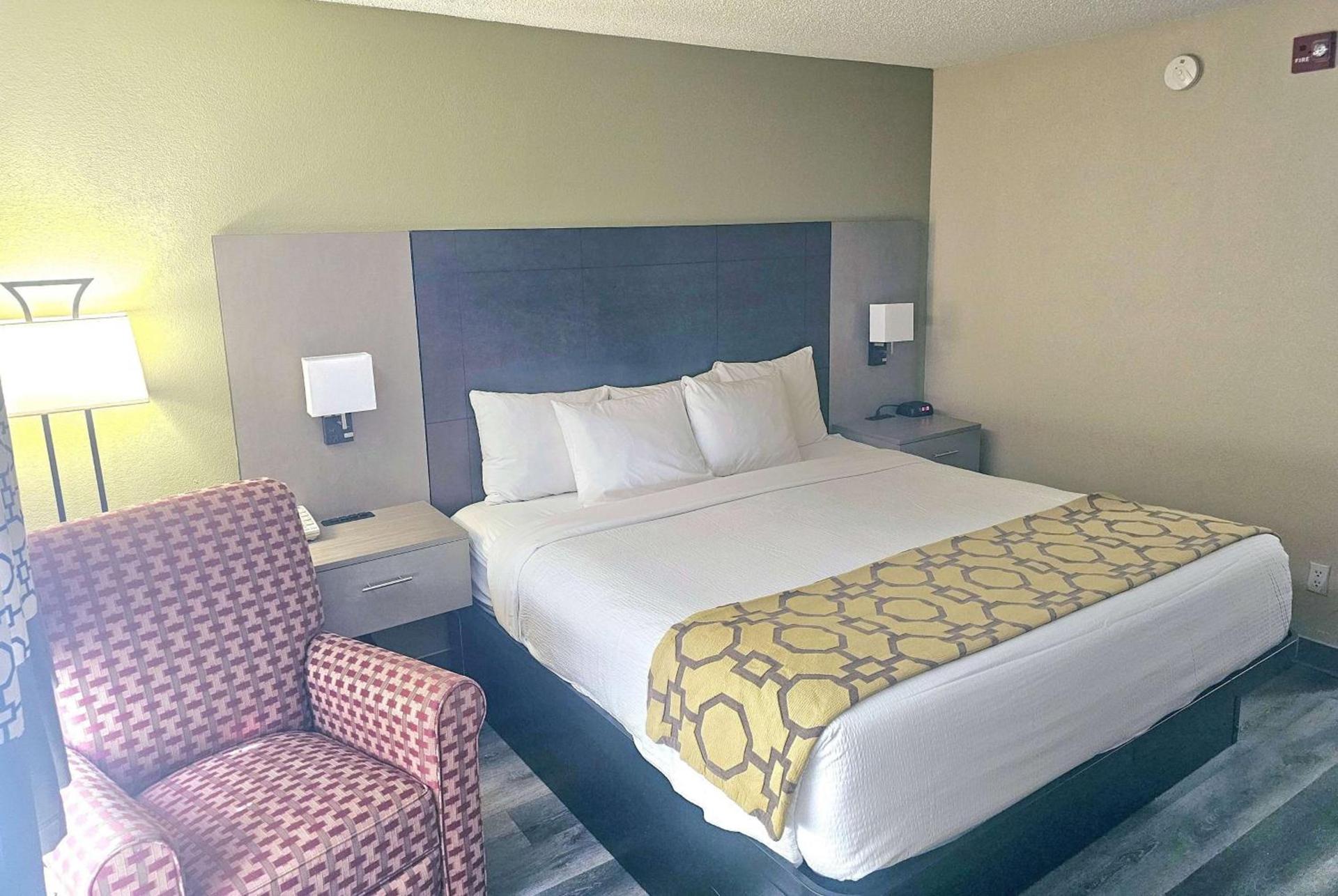 Baymont by Wyndham Rolla photo 10