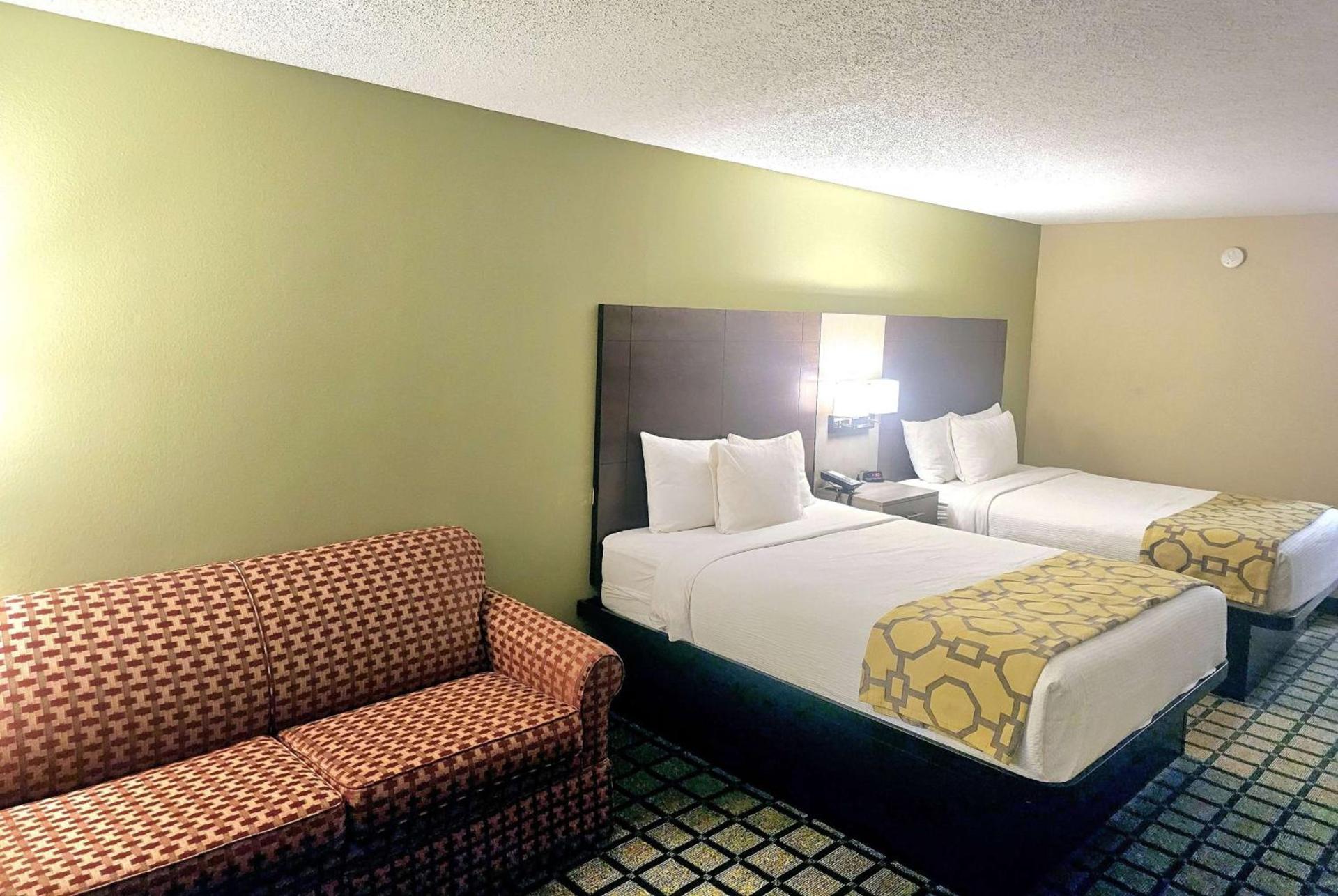 Baymont by Wyndham Rolla photo 24