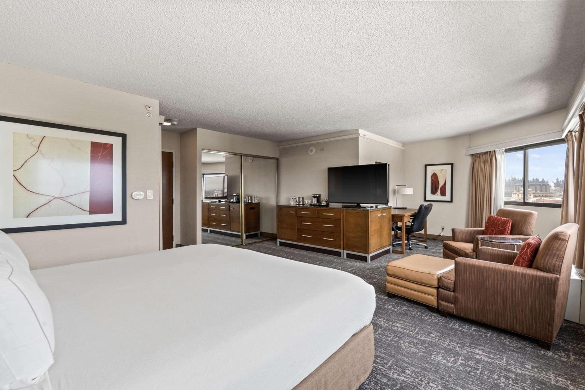 DoubleTree by Hilton Spokane City Center photo 40