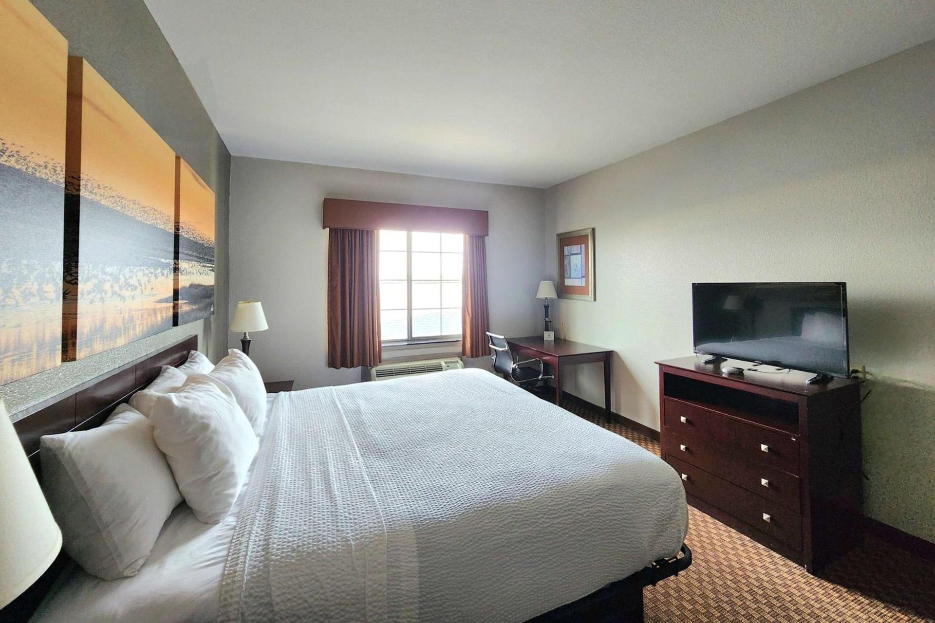 Days Inn by Wyndham Kemah photo 80
