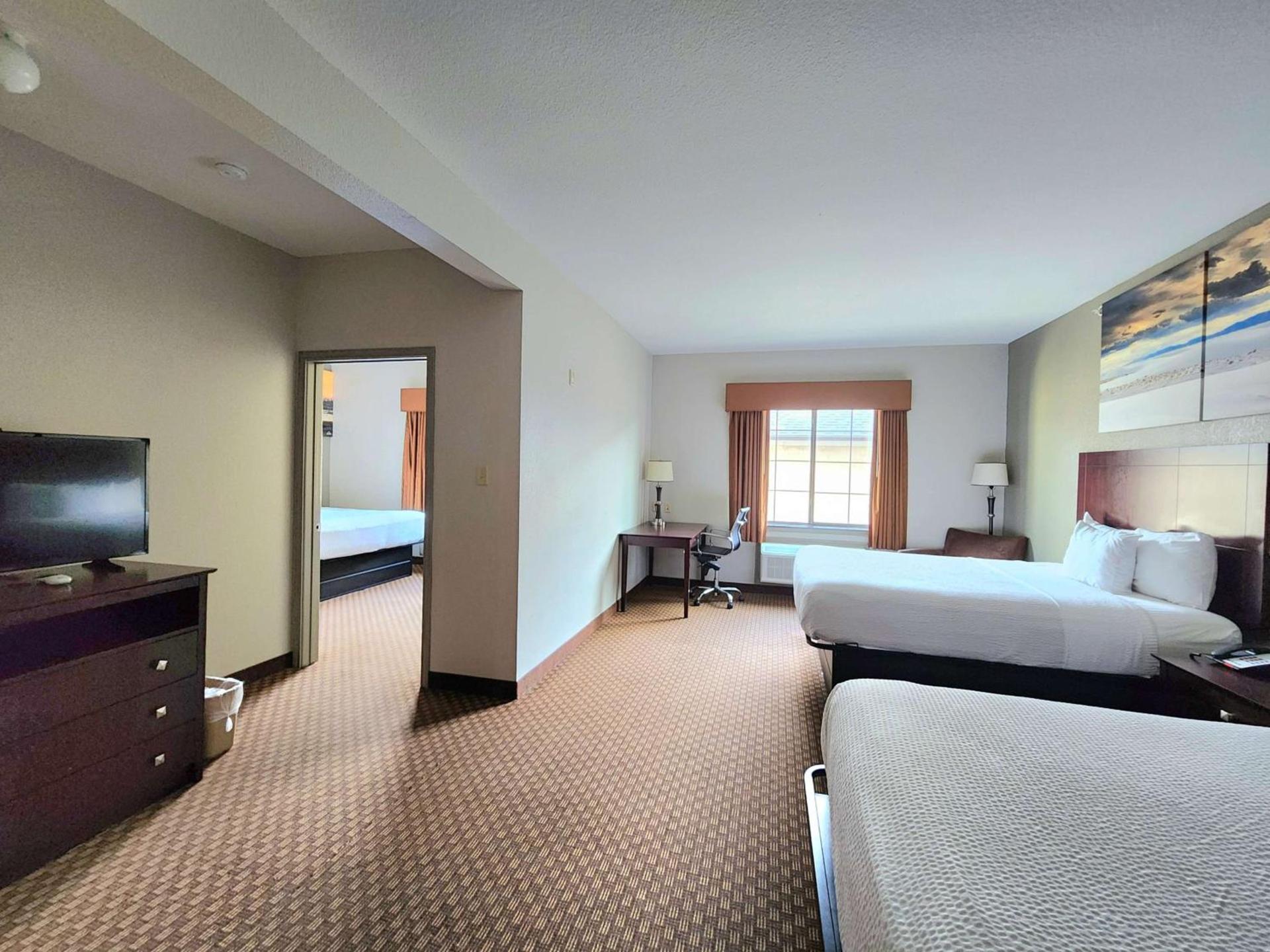 Days Inn by Wyndham Kemah photo 74