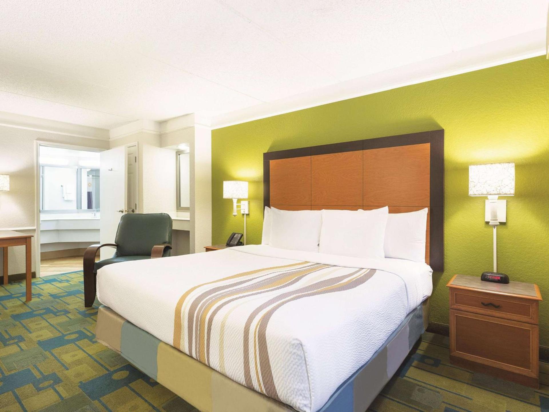 La Quinta Inn by Wyndham San Diego Chula Vista photo 14