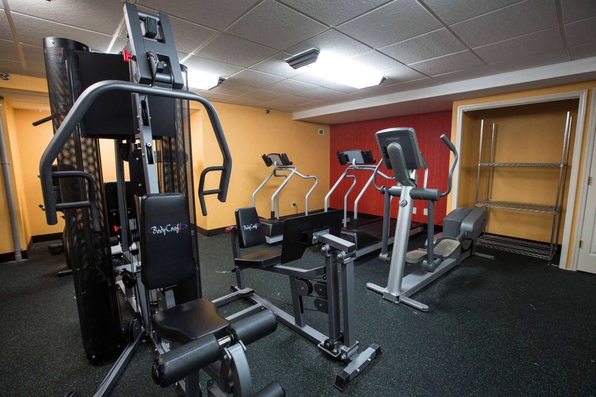 Travelodge by Wyndham Absecon Atlantic City photo 2