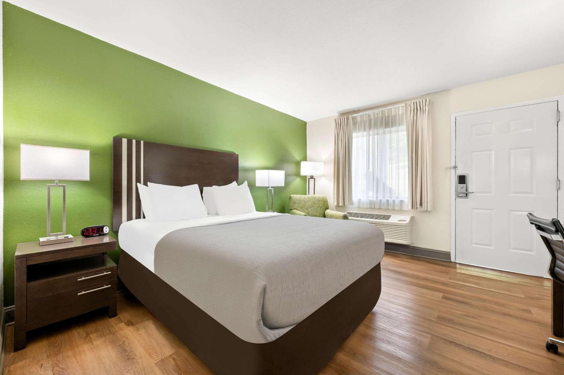 Quality Inn Pelham I-65 exit 246 photo 28