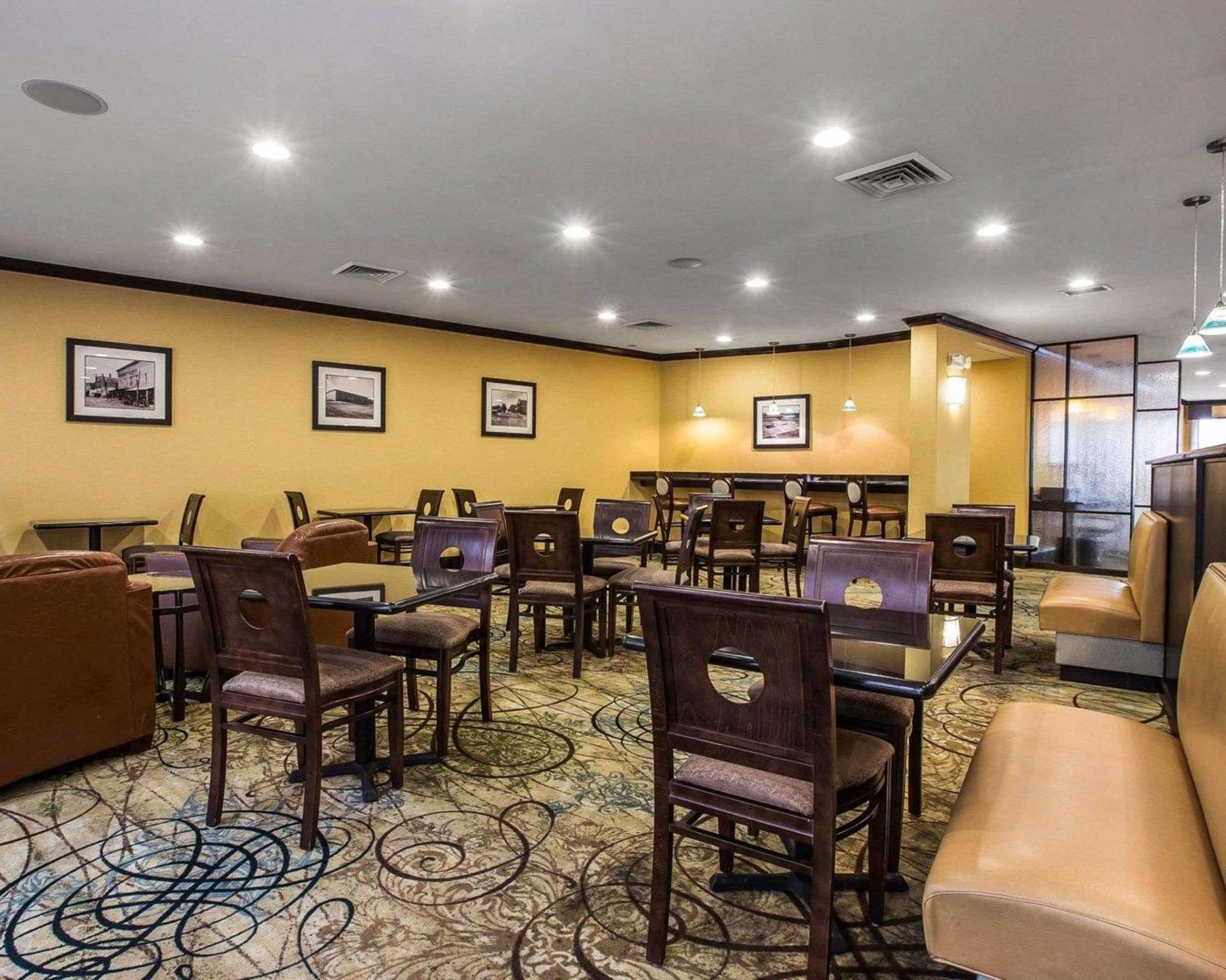 Comfort Suites Simpsonville - Greenville photo 24