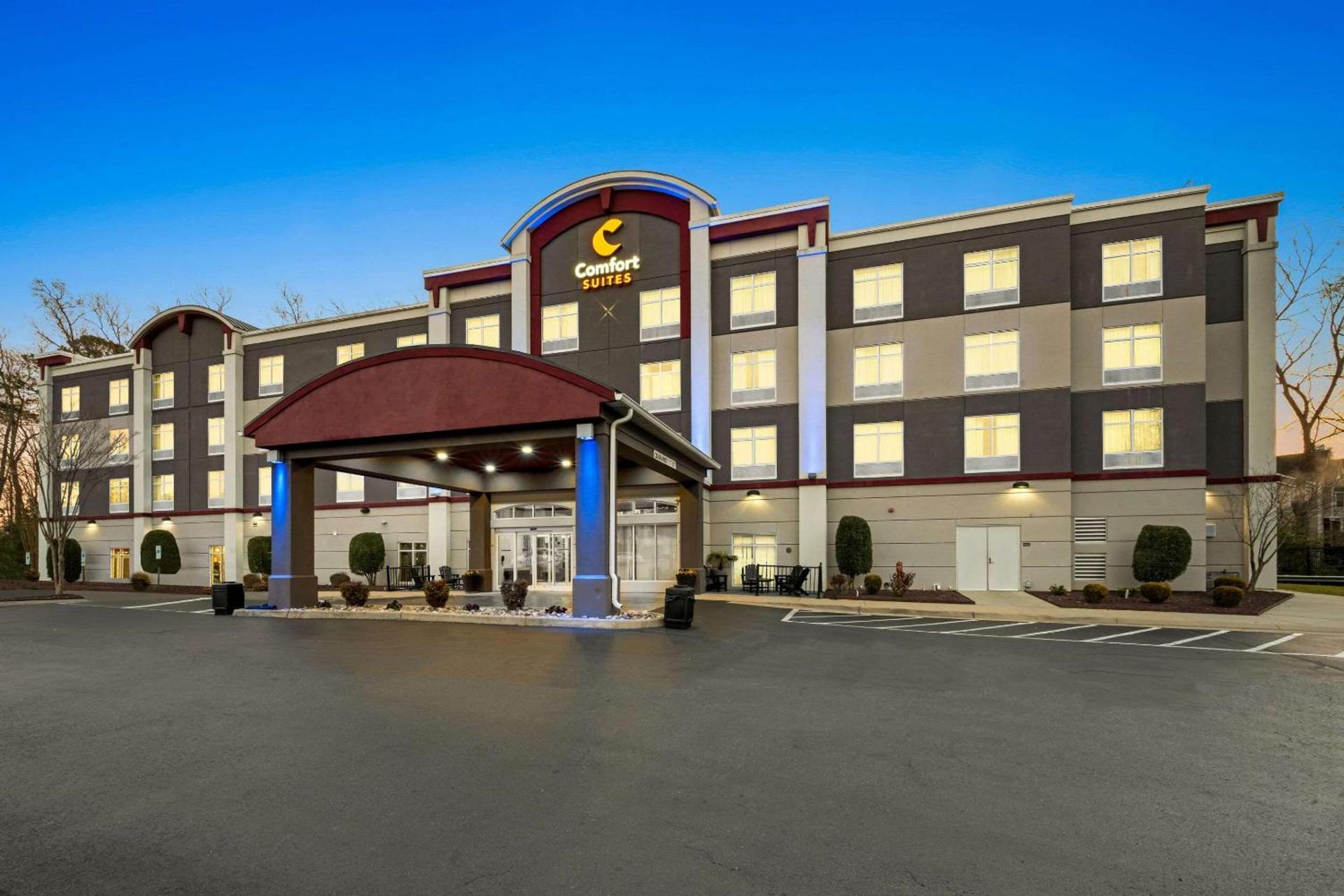 Comfort Suites Williamsburg Historic Area photo 5