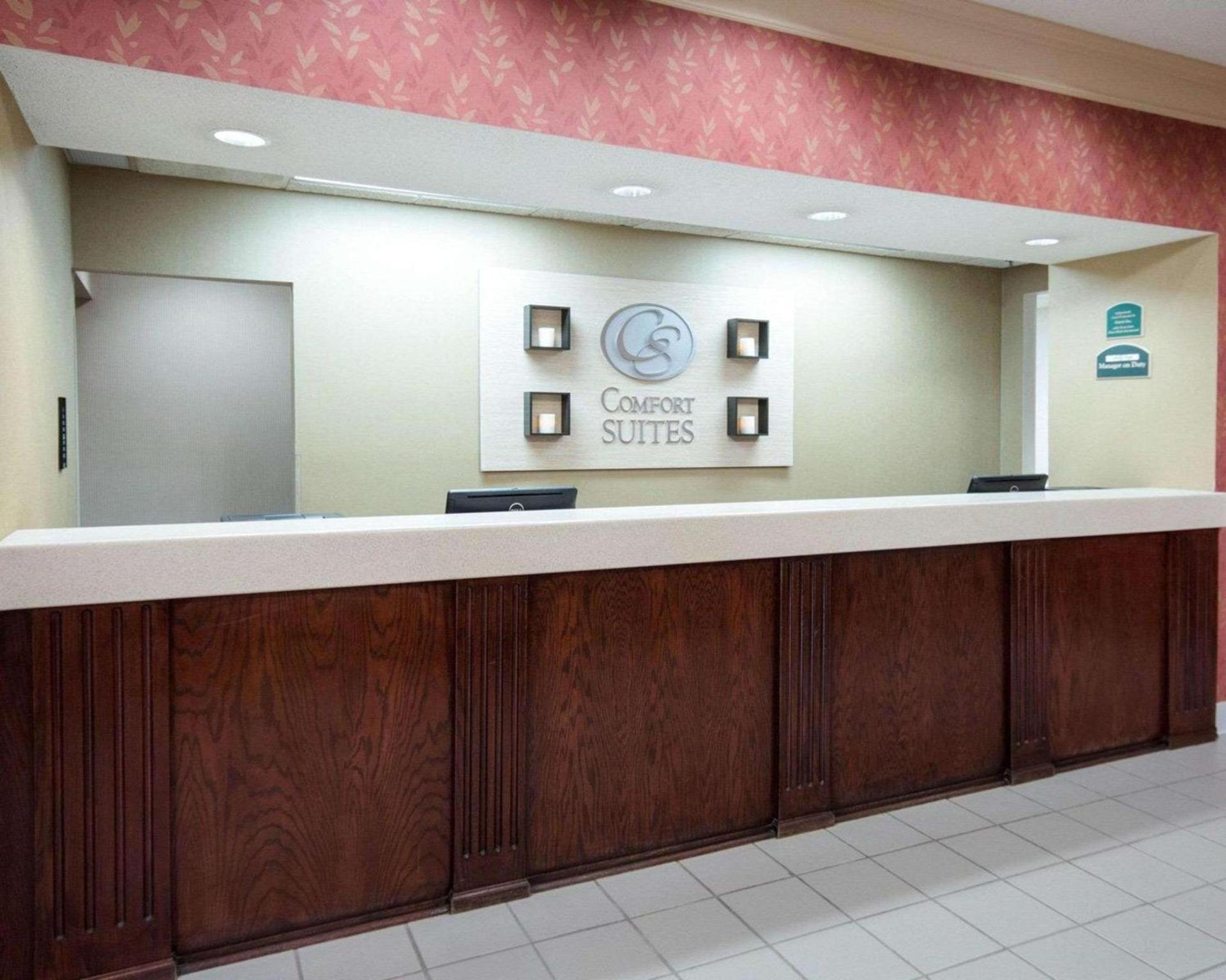 Comfort Suites Parkersburg South photo 6