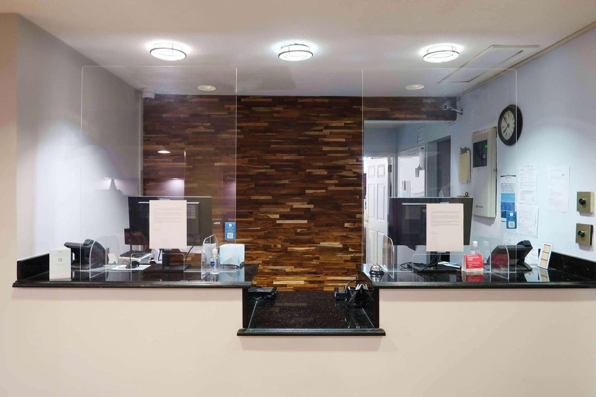 Tysons Corner Suites, A Baymont by Wyndham photo 2