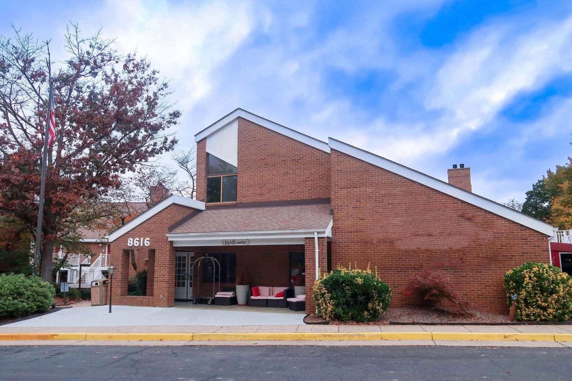 Tysons Corner Suites, A Baymont by Wyndham photo 24